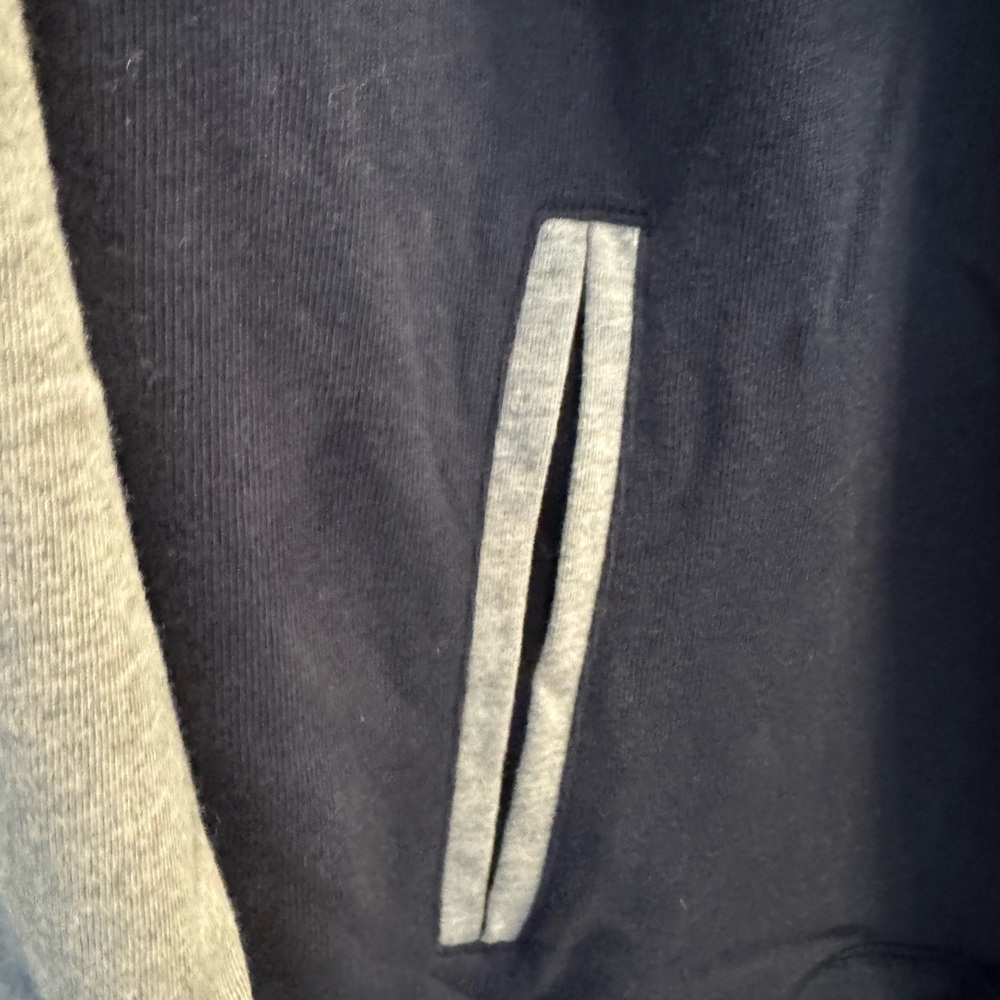Chicago Bears 47 Brand Navy and Gray Zip-Up Sweater - Picture 5 of 8